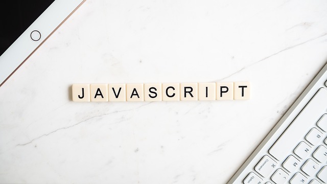 Formas de declarar variáveis em JavaScript - Como declarar variáveis utilizando var, let e const.